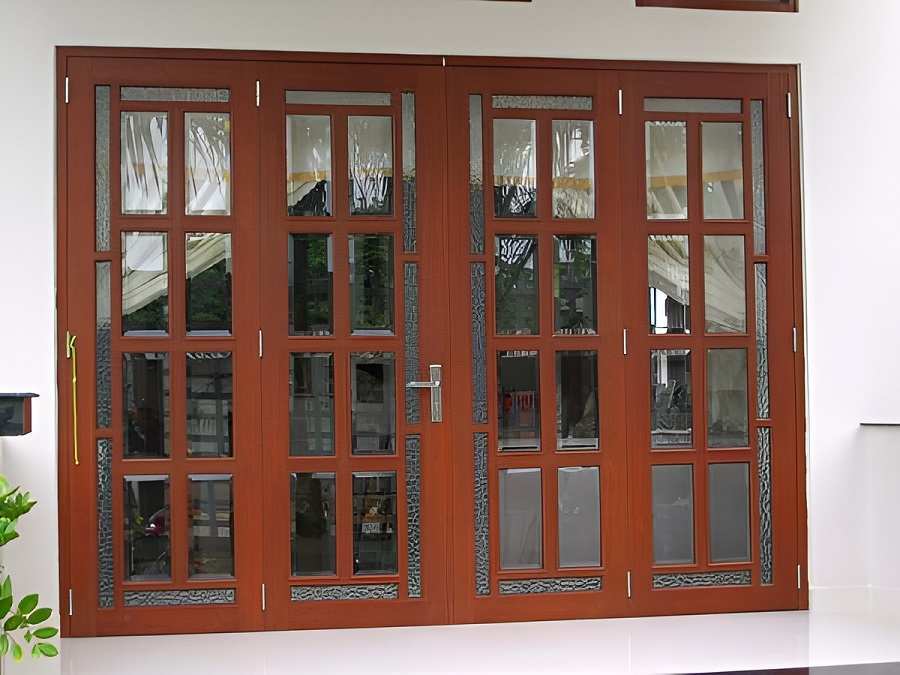 Cửa 4 cánh vân gỗ là gì